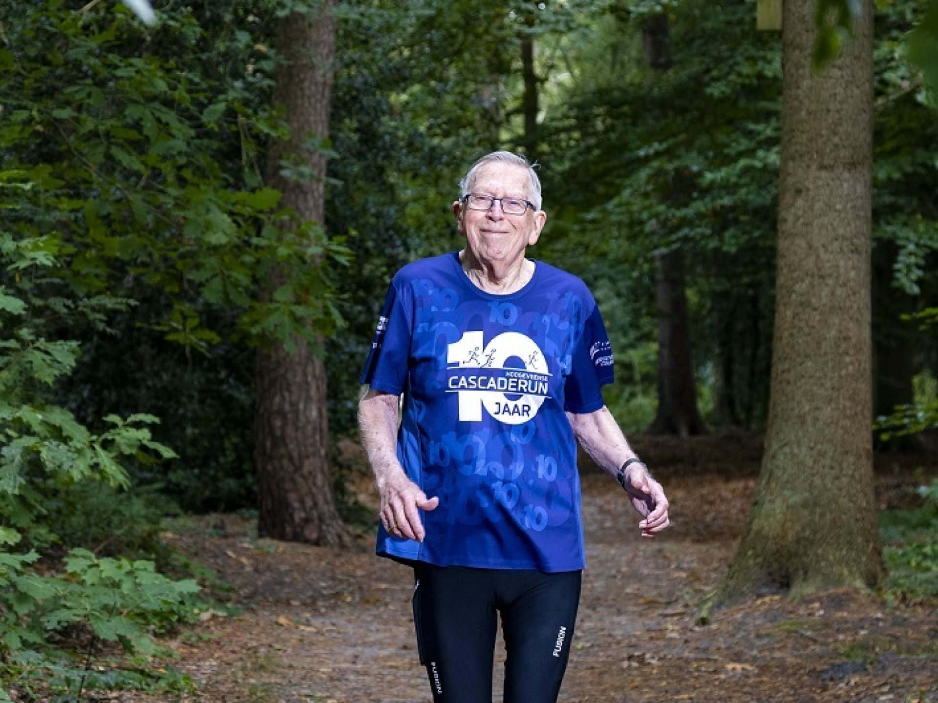 Frans Ham loopt hard in het bos van Tonckenshuys